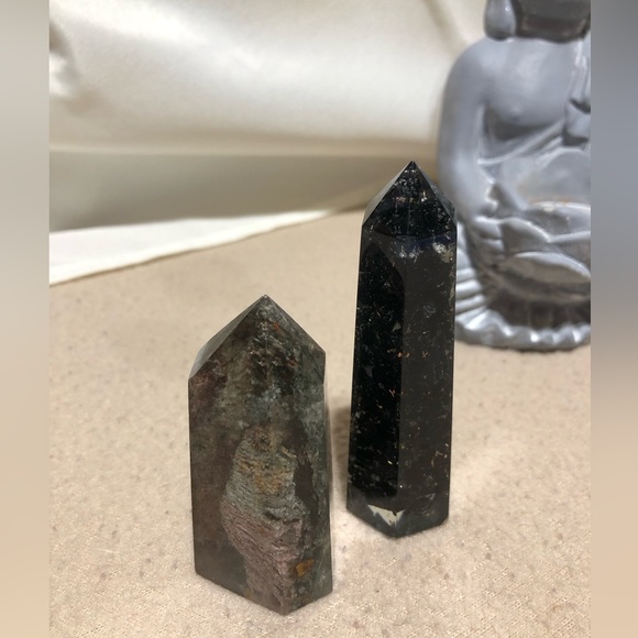 Set of crystal towers - Picture 2 of 3